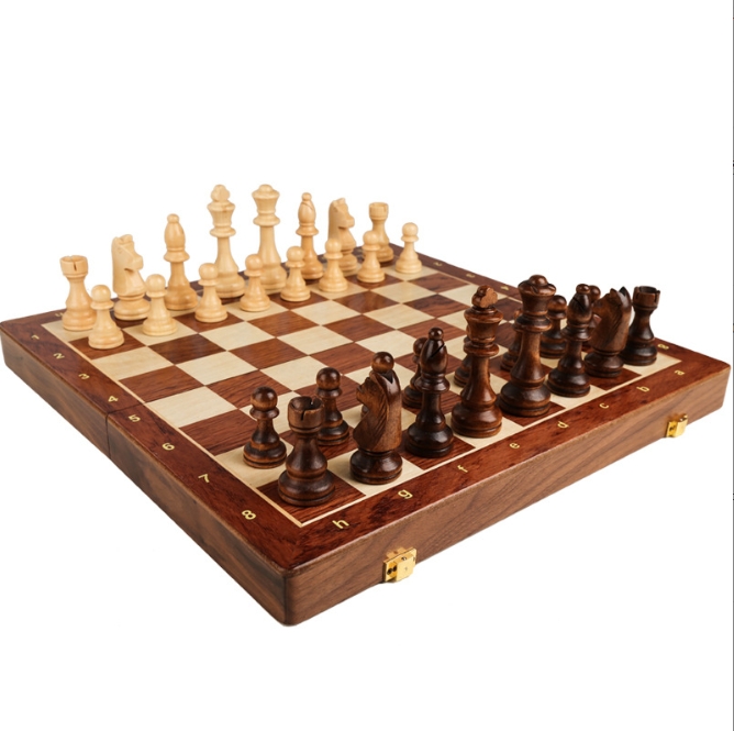 Juego de ajedrez 3 en 1 de mad - Board Game Logo reseña y precio